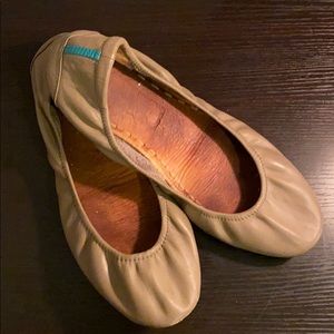 Taupe Tieks